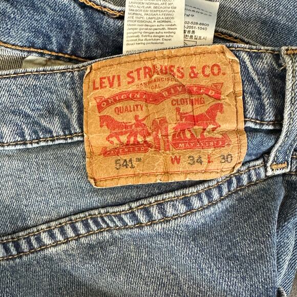 Levi's 541 Straight Leg Jeans Mens 34x30 Medium Wash Stretch Classiccore Casual - Picture 6 of 6